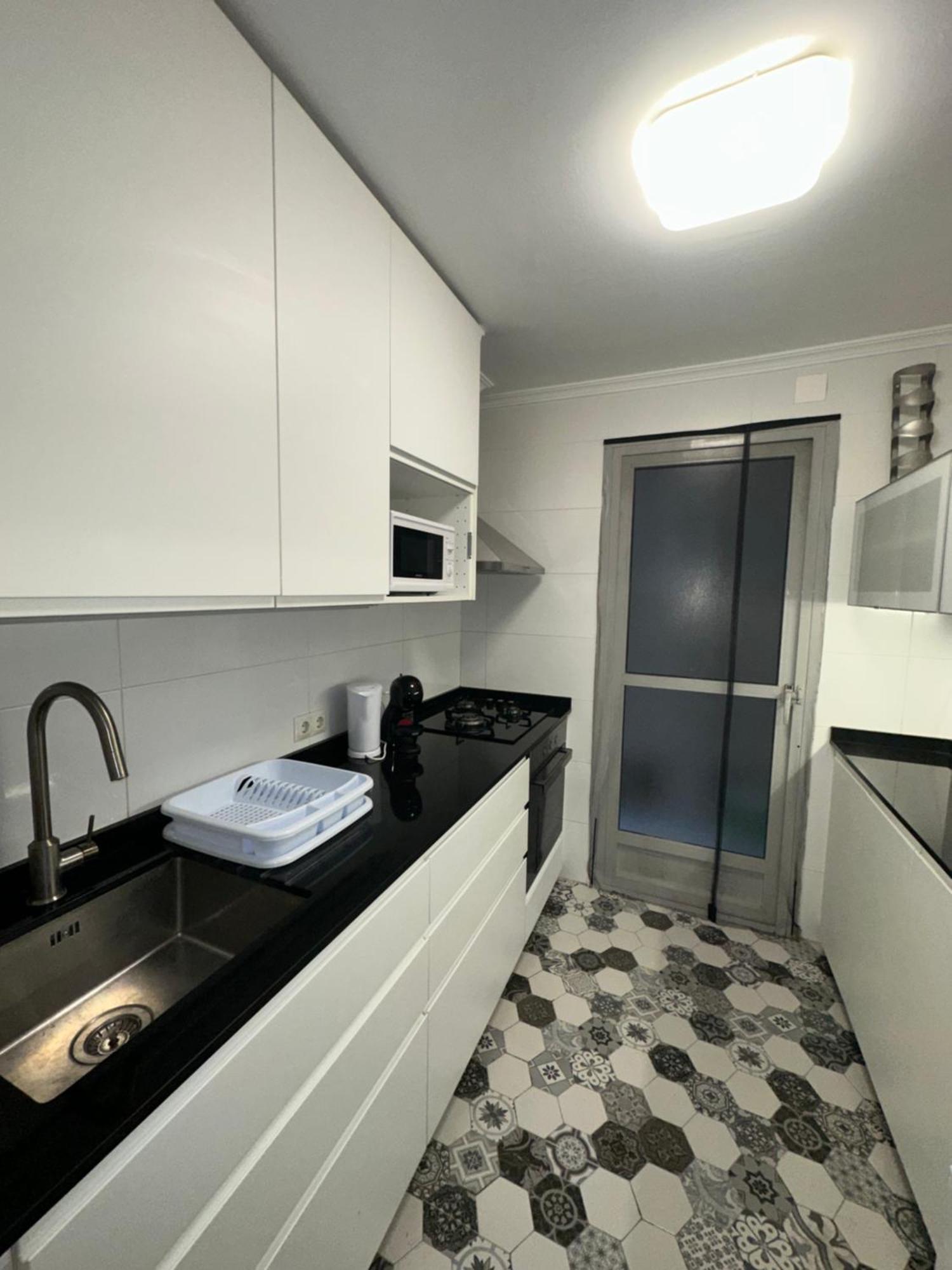 Veronica Apartment Valenza Esterno foto